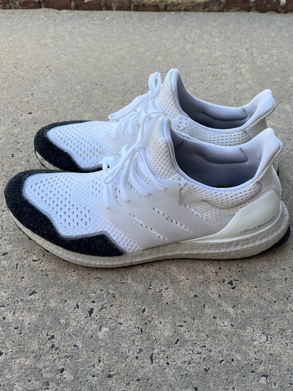 ADIDAS - ULTRA BOOST 1.0 | Men's size 11 - Picture 4 of 7